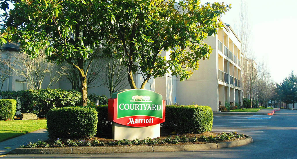 Courtyard By Marriott Portland Hillsboro Hotel Exterior photo